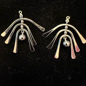 Vintage Avon Windchimes Earrings